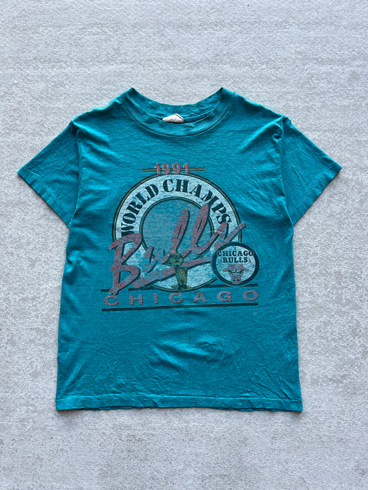 Bulls World Champions Tee - S