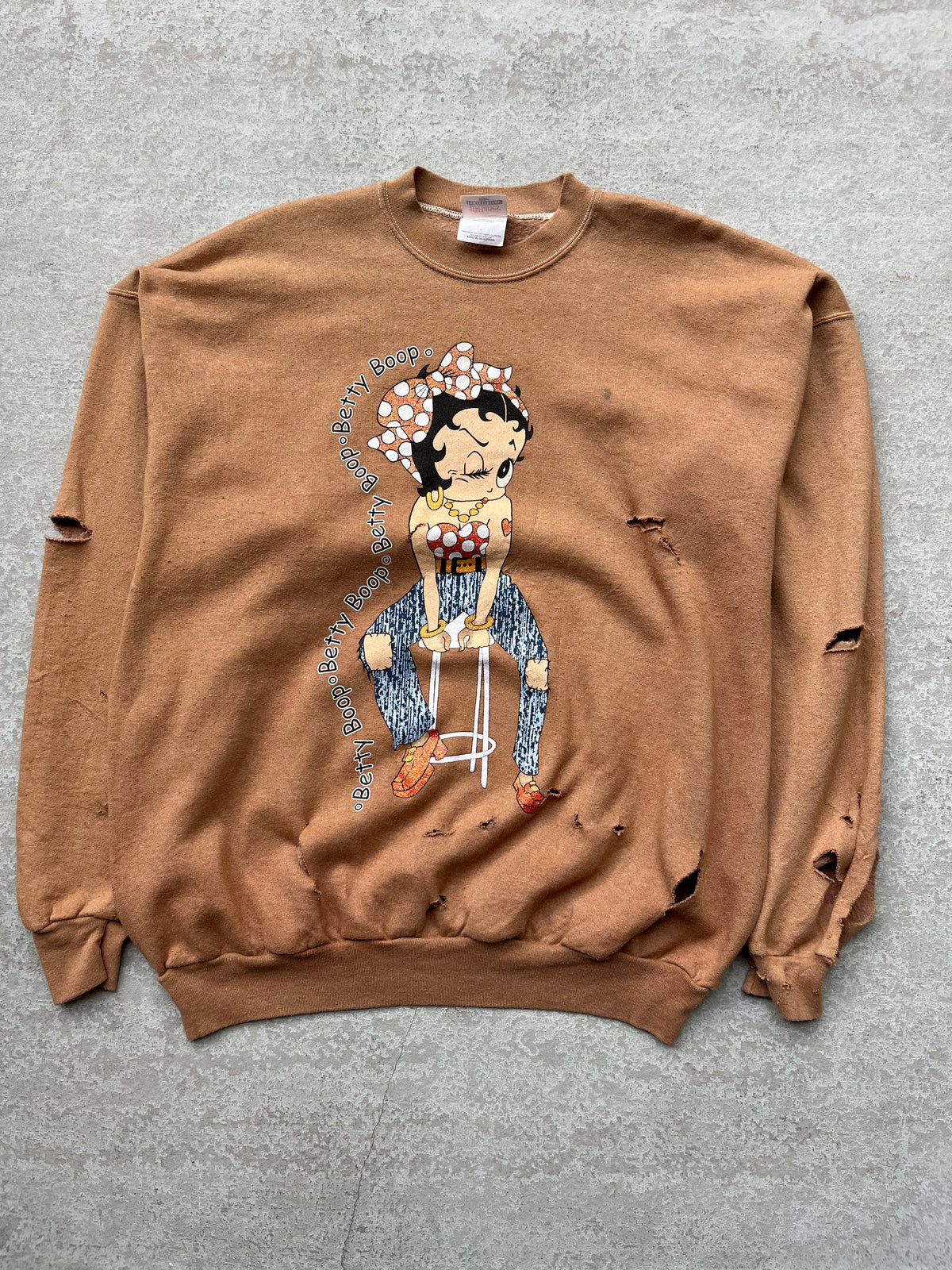 Betty Distressed Crewneck - XL